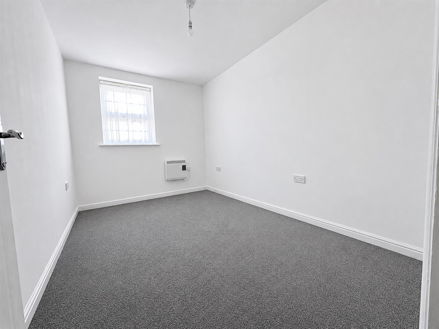 Holyhead Mews, Cippenham Image 8