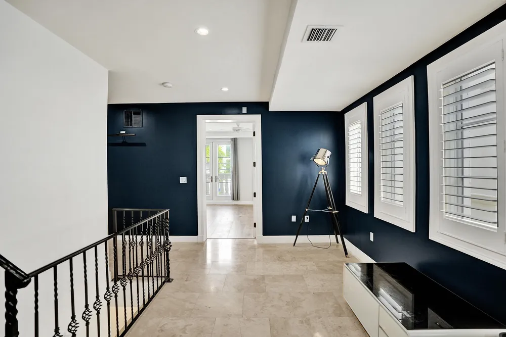 210 Hendricks Isle, Fort Lauderdale, FL 33301