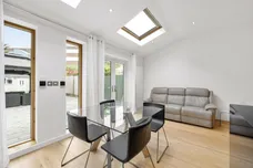 Windermere Avenue, LONDON