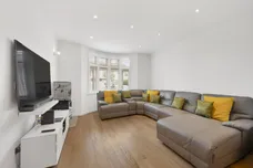 Windermere Avenue, LONDON