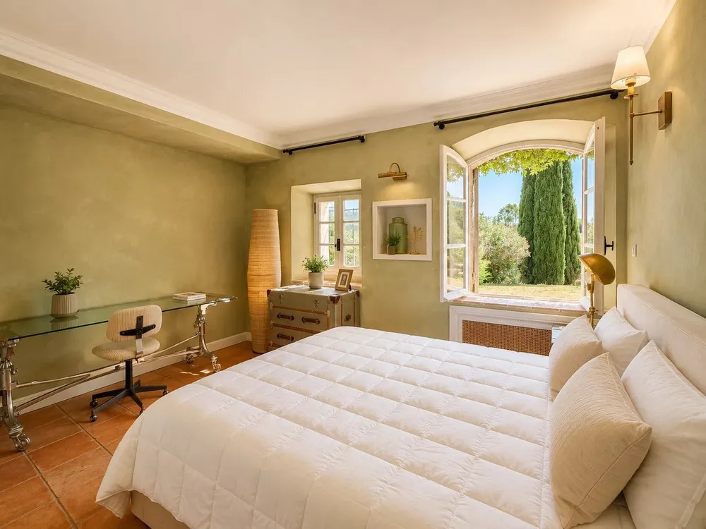 Grimaud, 83120, France