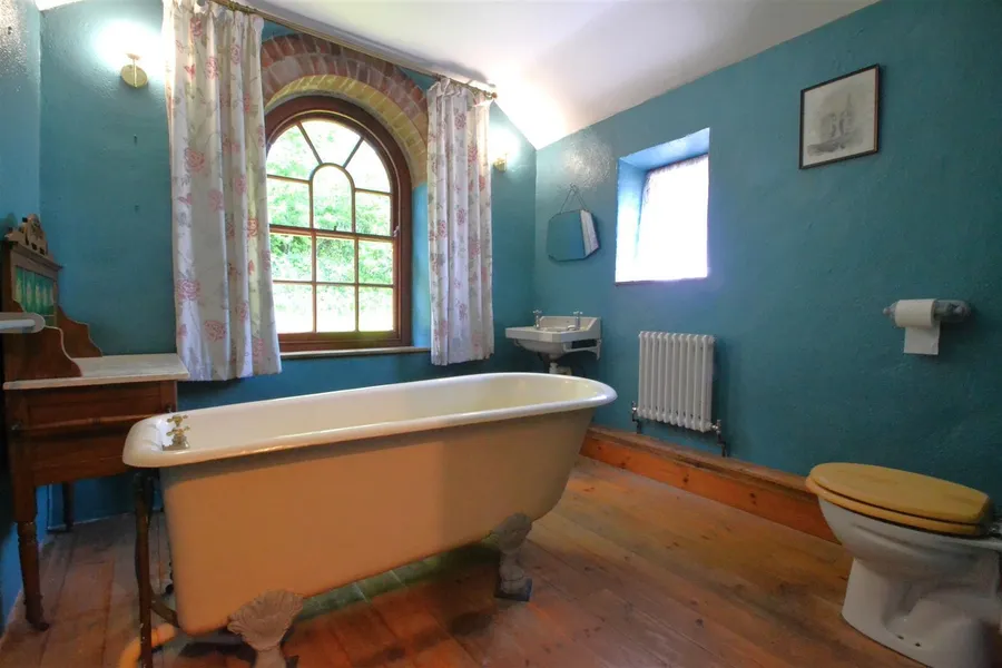 Property Image 12