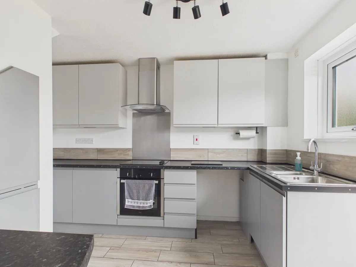Harding Close, Boverton, CF61