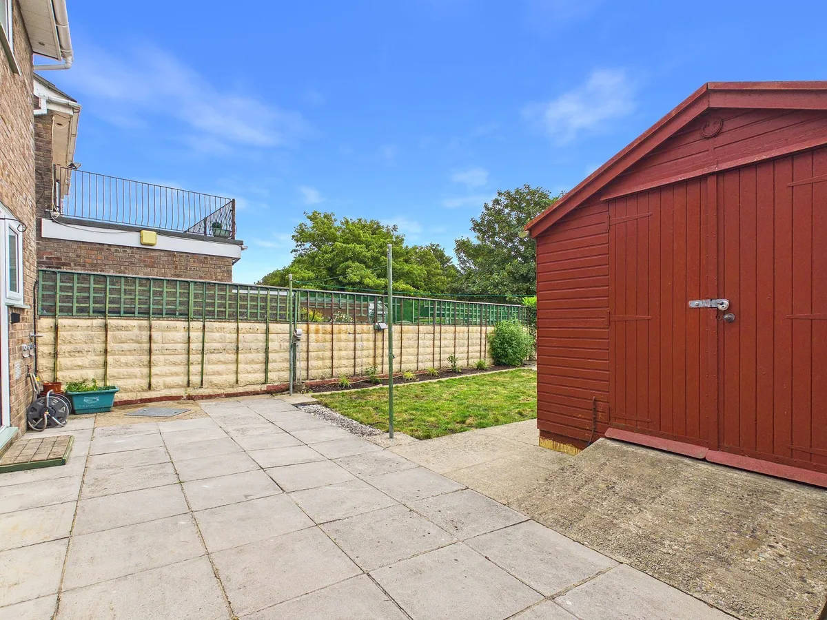 Harding Close, Boverton, CF61