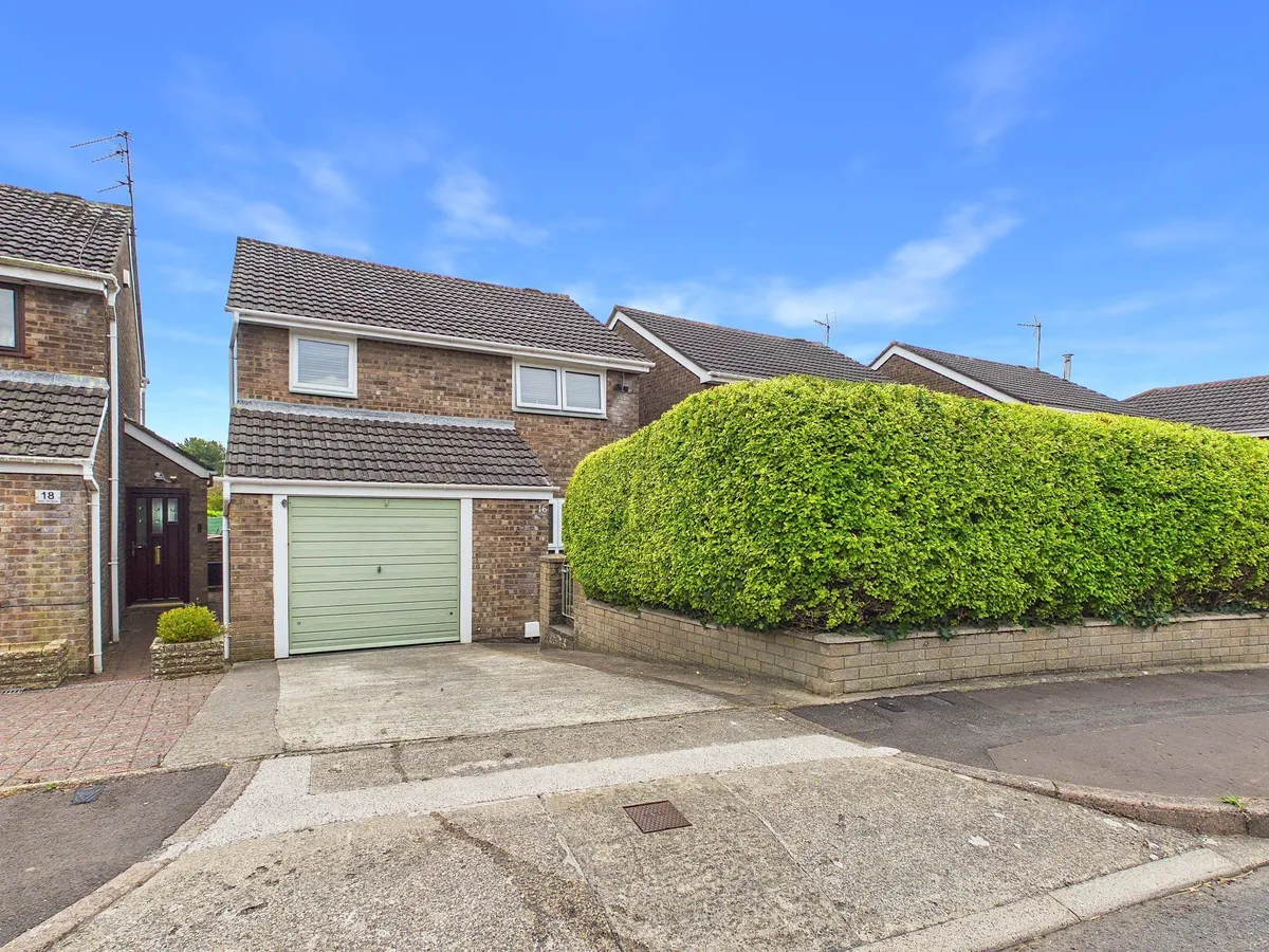 Harding Close, Boverton, CF61