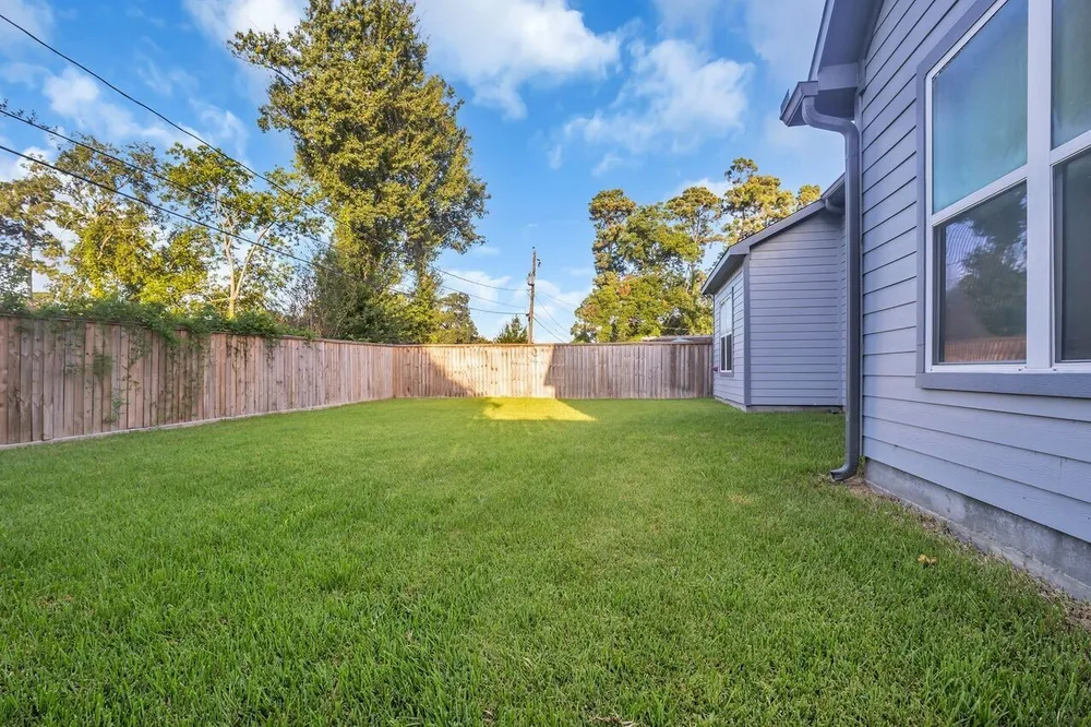 2627 Carmel St, Houston, TX 77091