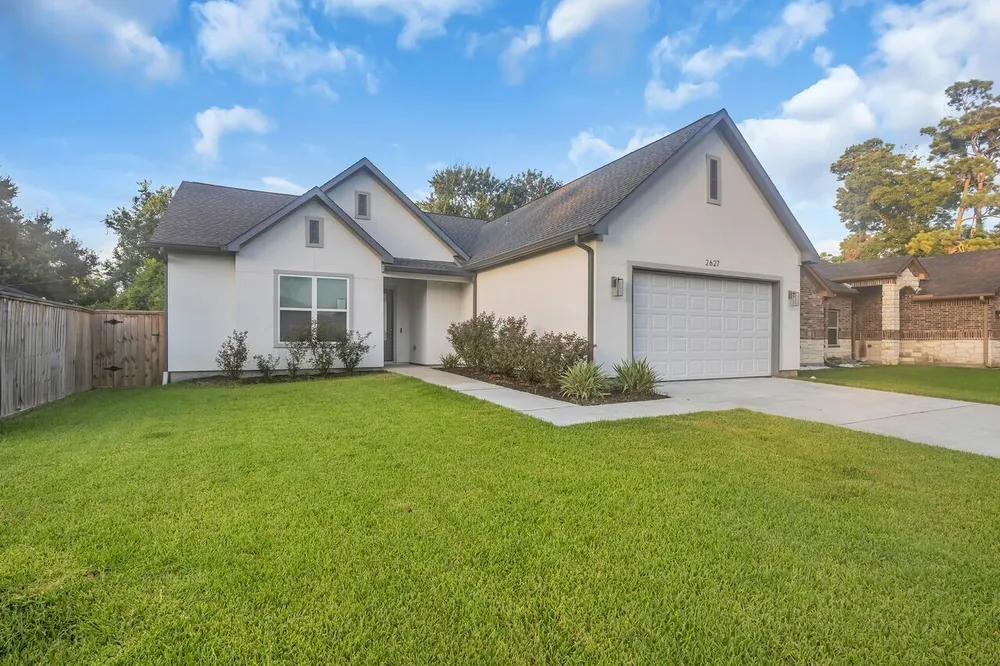 2627 Carmel St, Houston, TX 77091