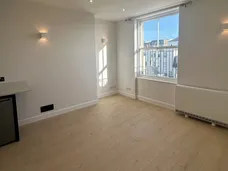 Lansdowne Place Hove BN3 photo 5