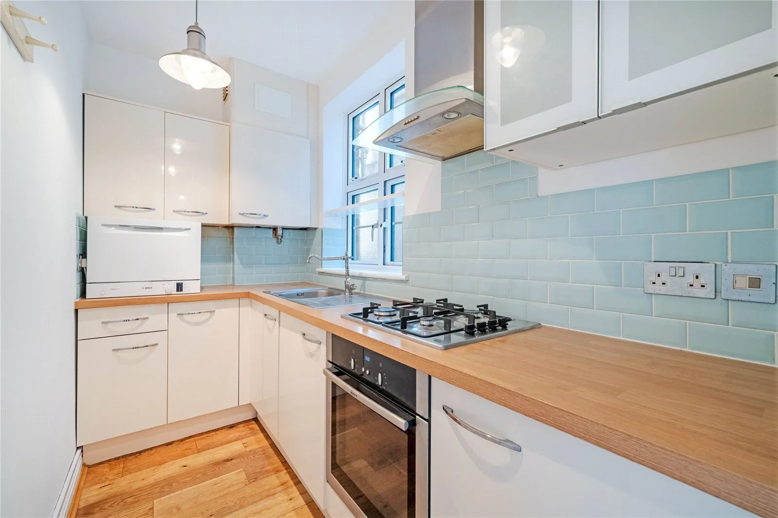 Shoot Up Hill, Kilburn, London, NW2
