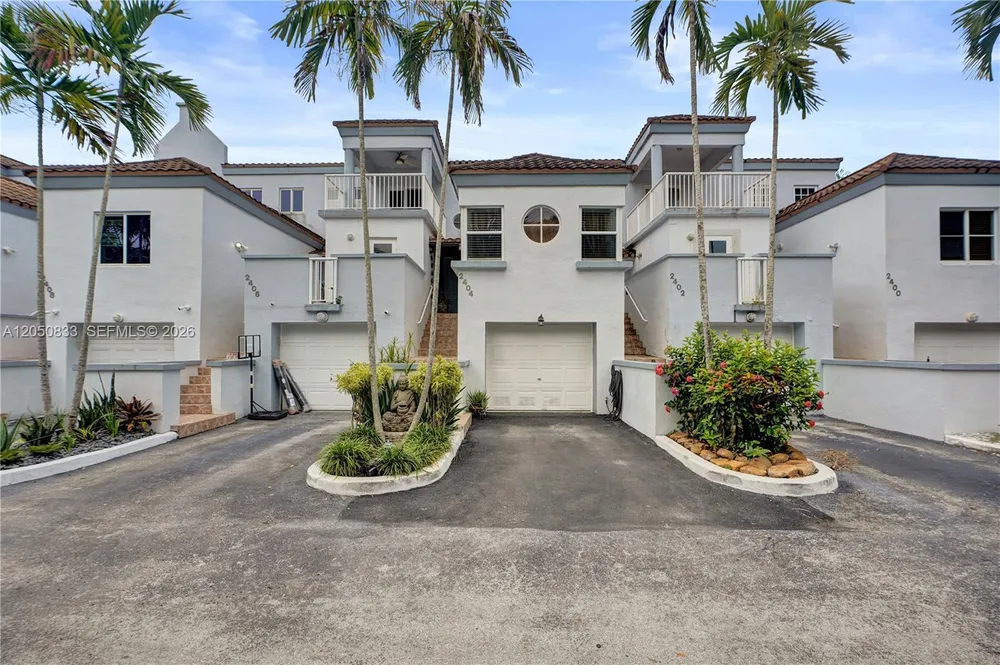 2404 NE 135th St, North Miami, FL 33181