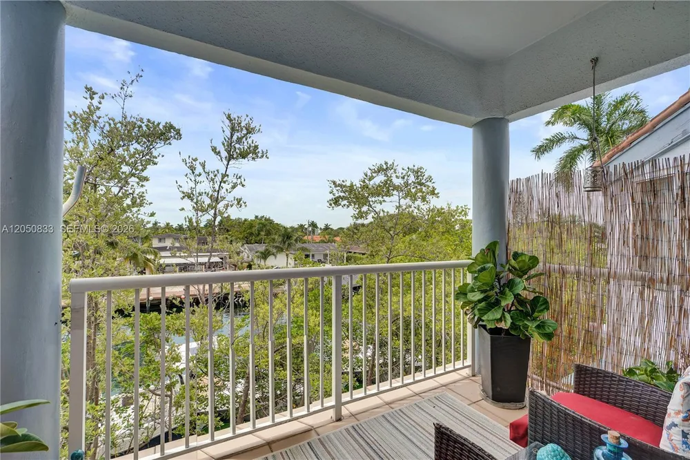 2404 NE 135th St, North Miami, FL 33181