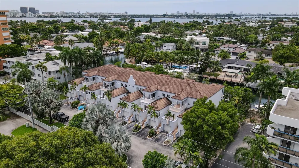 2404 NE 135th St, North Miami, FL 33181