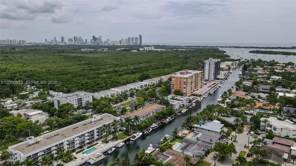 2404 NE 135th St, North Miami, FL 33181