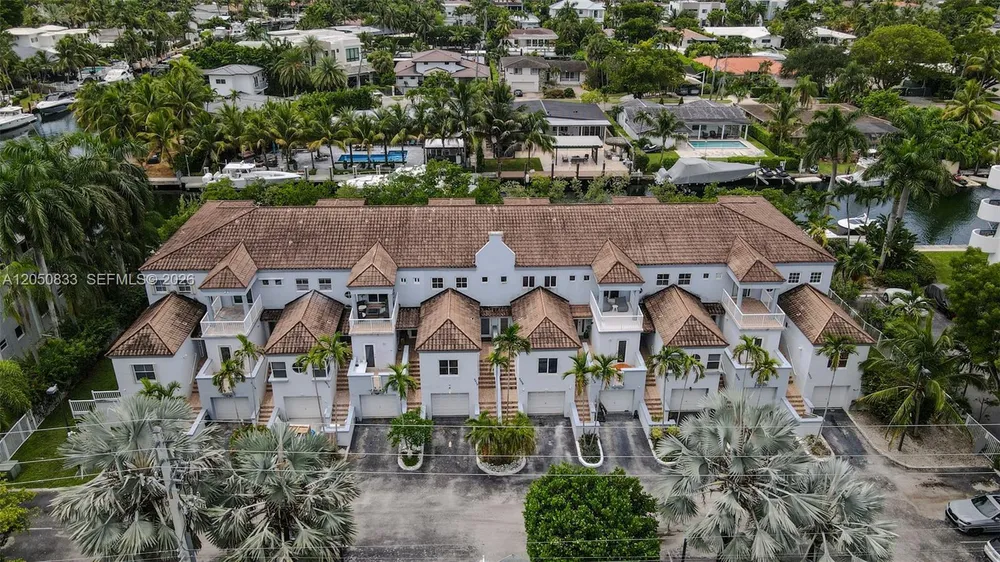 2404 NE 135th St, North Miami, FL 33181