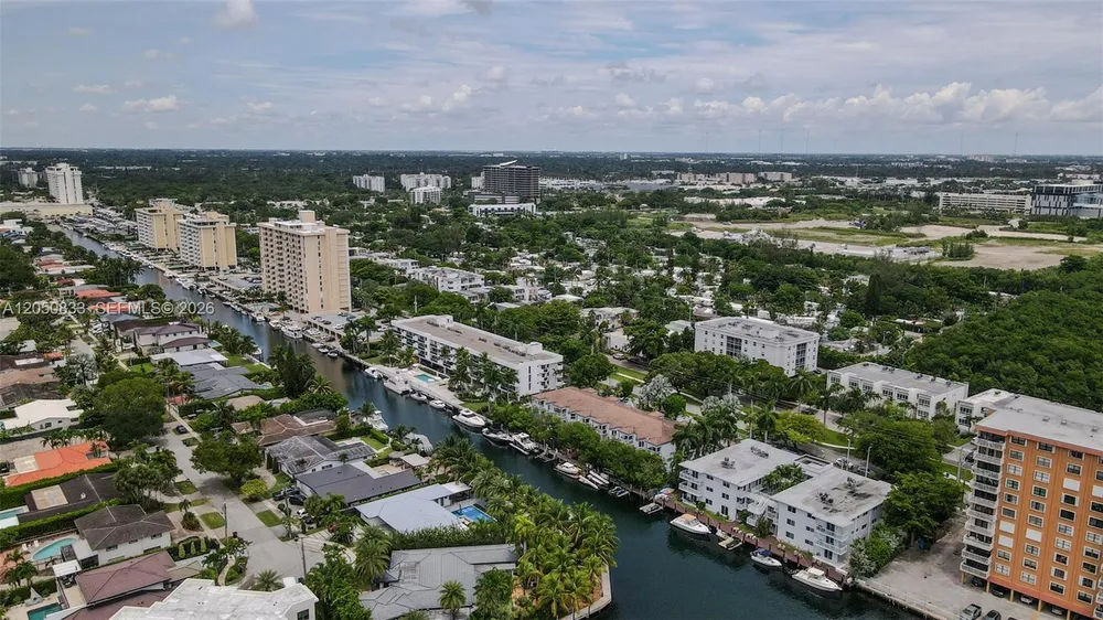 2404 NE 135th St, North Miami, FL 33181