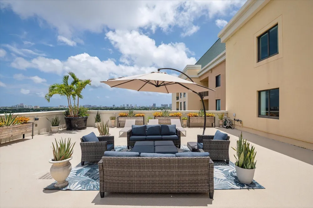110 N Federal Hwy, Fort Lauderdale, FL 33301