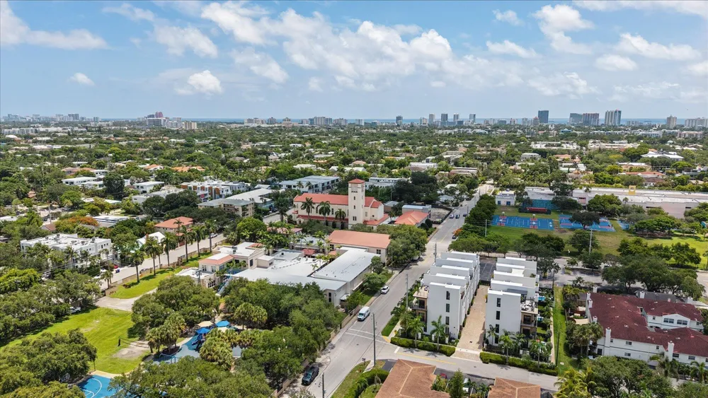 110 N Federal Hwy, Fort Lauderdale, FL 33301