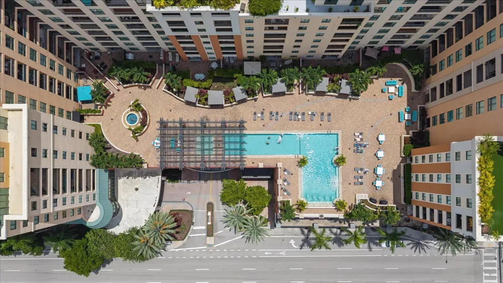 110 N Federal Hwy, Fort Lauderdale, FL 33301