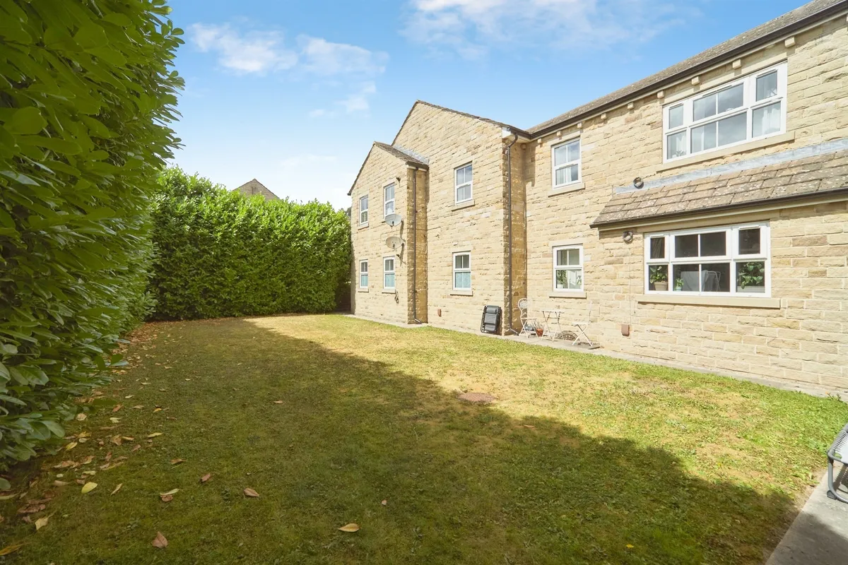 Rodley Lane, Rodley, LEEDS