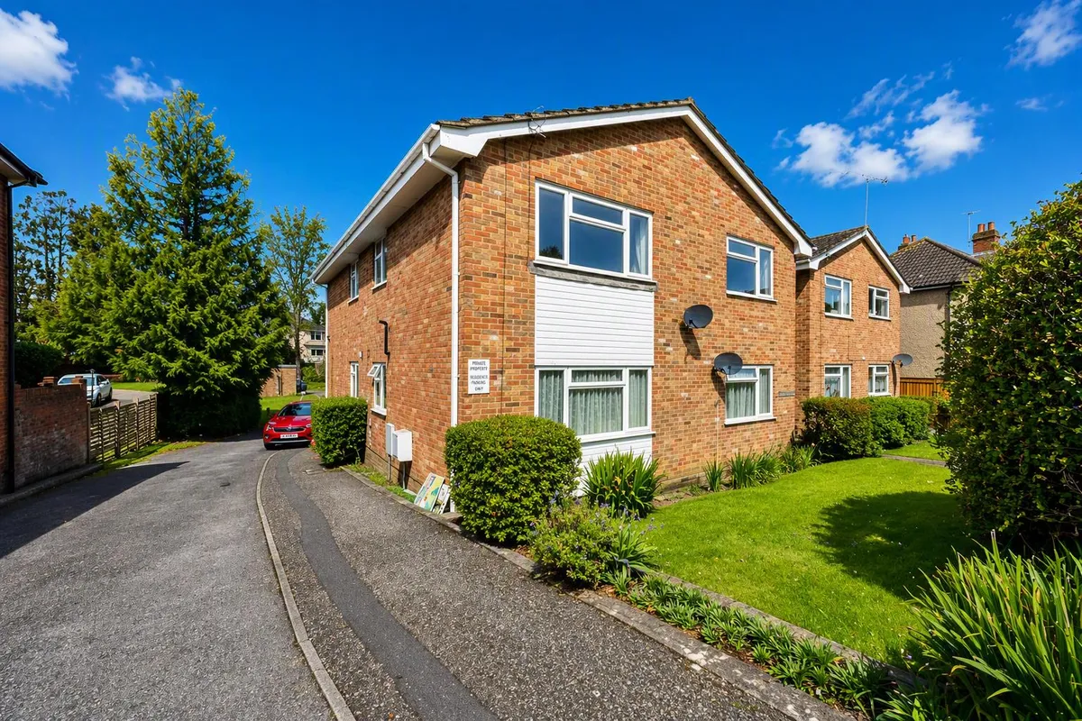 Woodmill Lane, SOUTHAMPTON