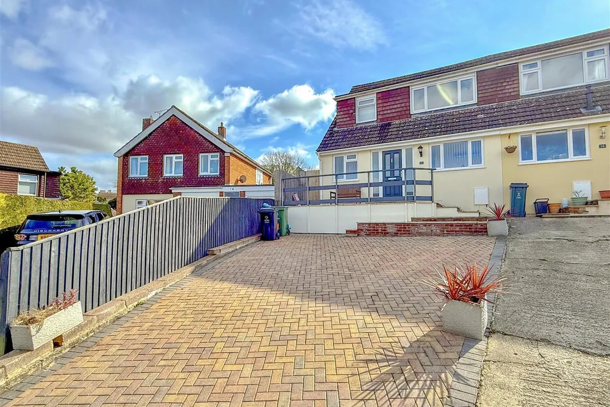 Malthouse Close, Blunsdon, SWINDON