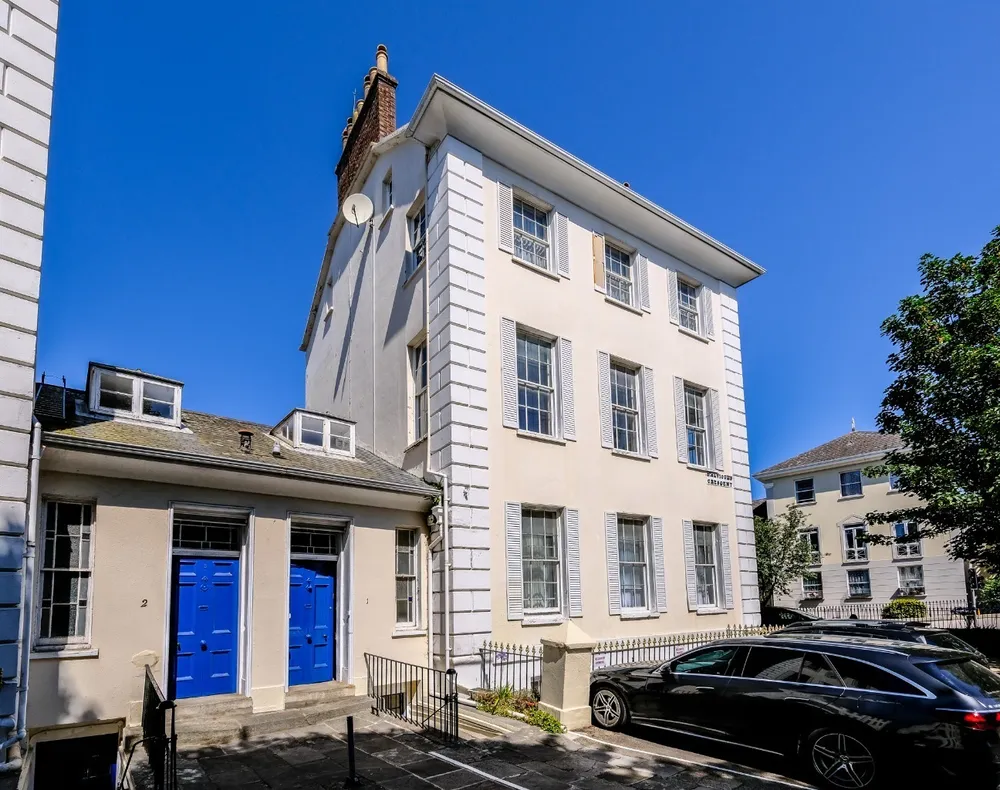1 & 2 St Saviours Crescent