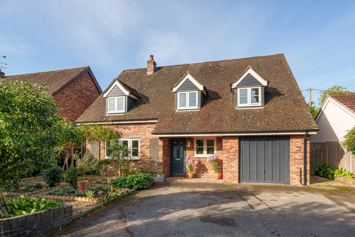 Eggars Field, Bentley, Farnham, GU10 photo 1