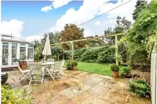 Eggars Field, Bentley, Farnham, GU10 photo 9