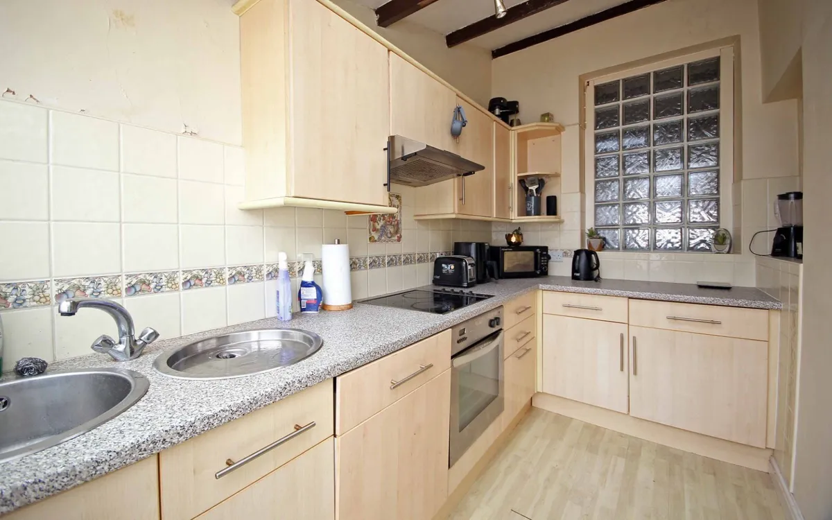 Roland Street, Holyhead, Isle of Anglesey, LL65
