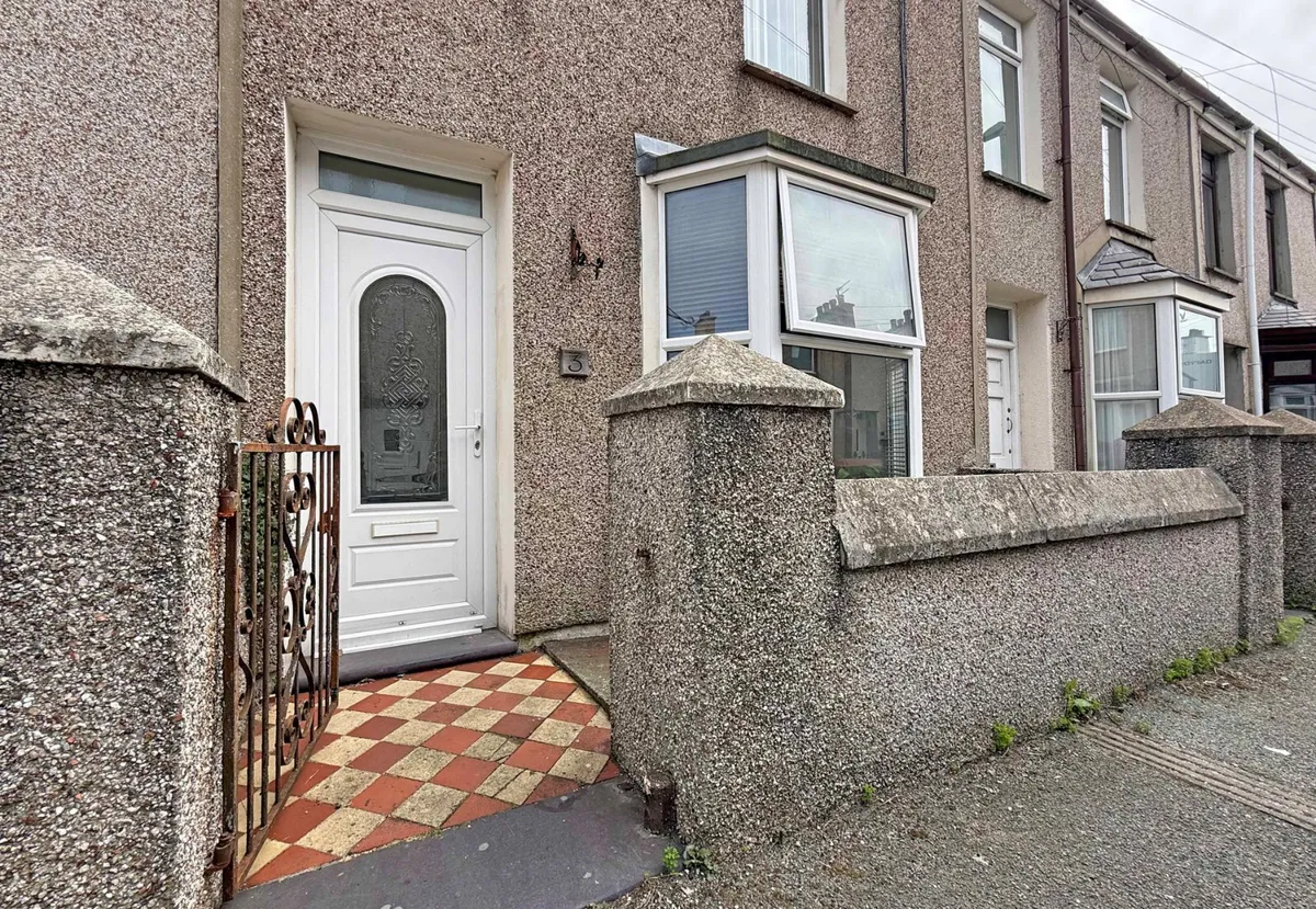 Roland Street, Holyhead, Isle of Anglesey, LL65