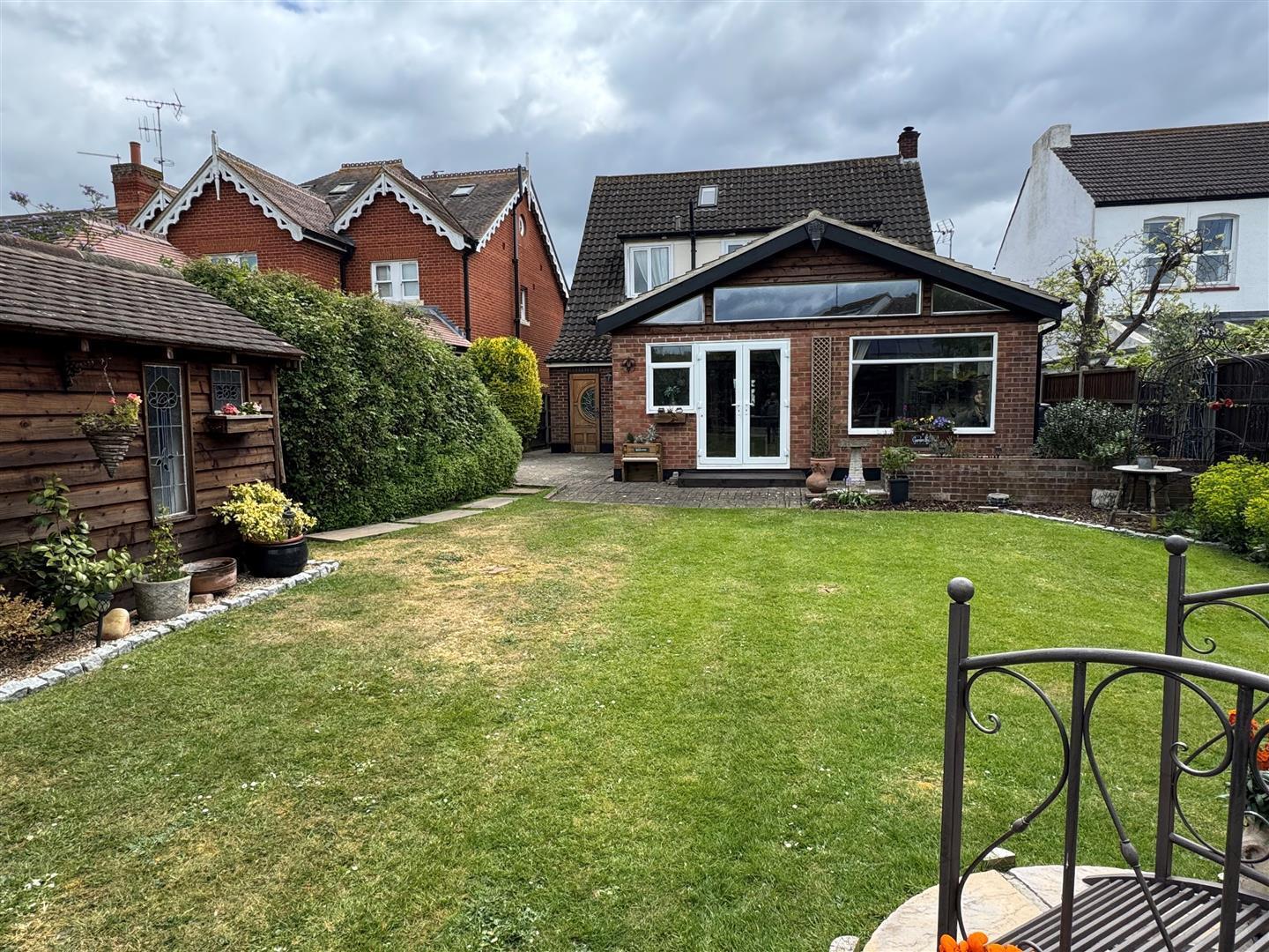 Greensward Lane, Hockley Image 17