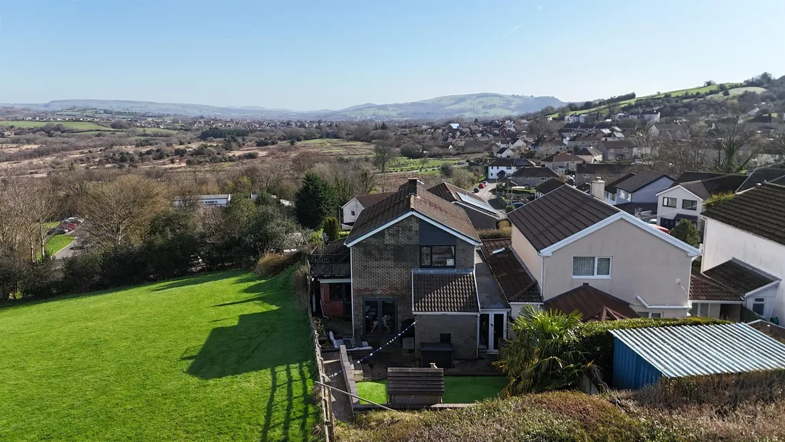 Property photo 28