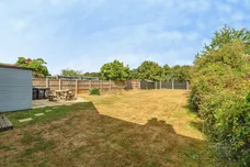 Oak Crescent, EYE