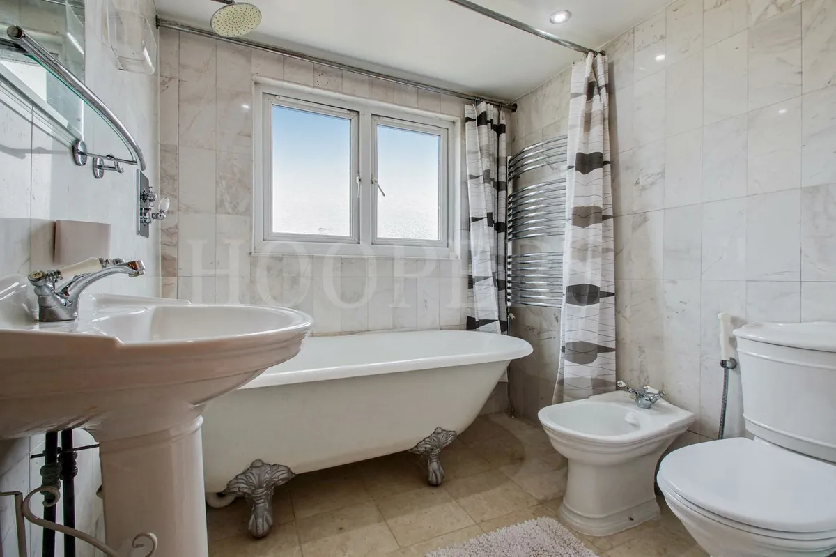 Cairnfield Avenue, London, NW2