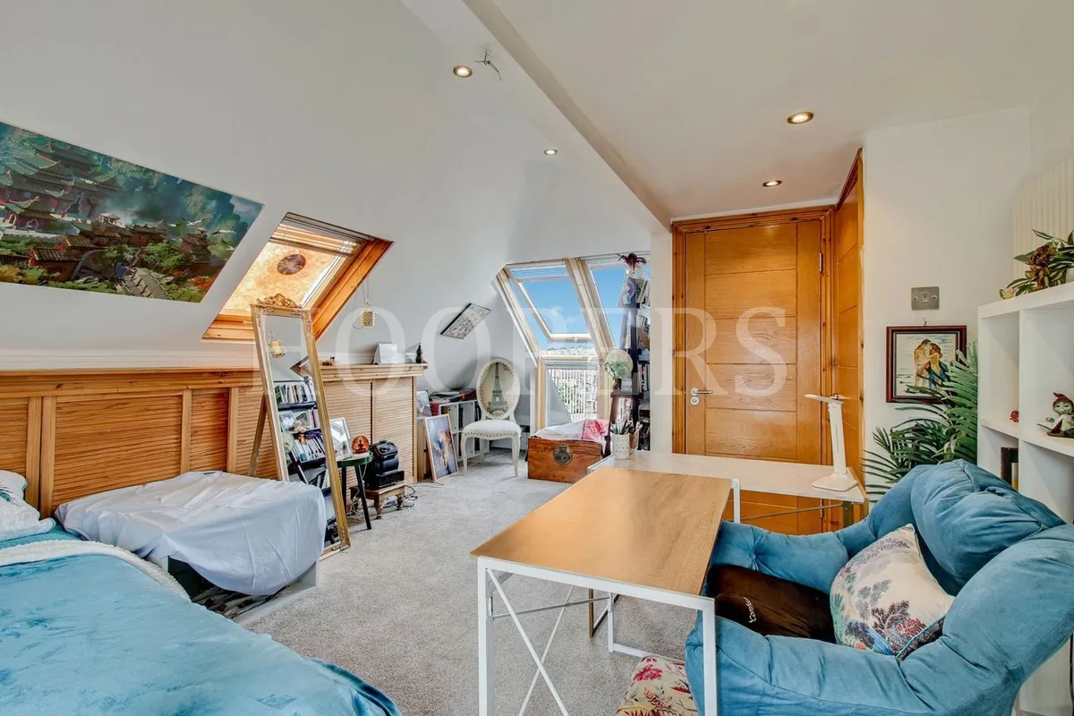 Cairnfield Avenue, London, NW2