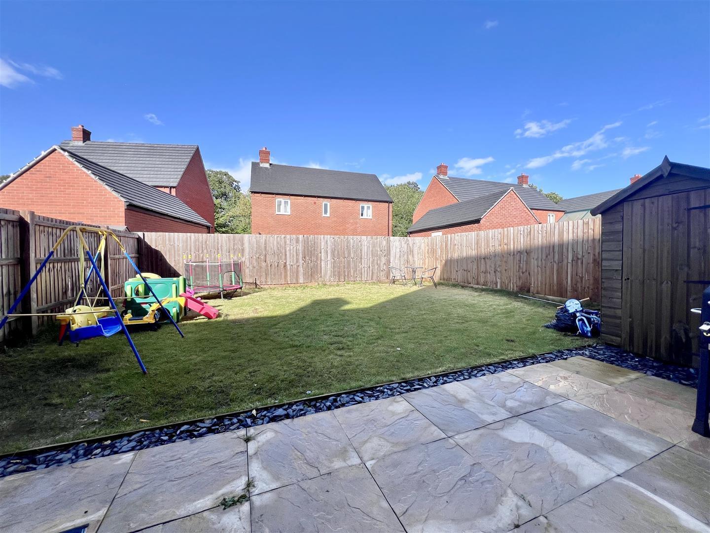 Hamilton Drive, Towcester Image 11