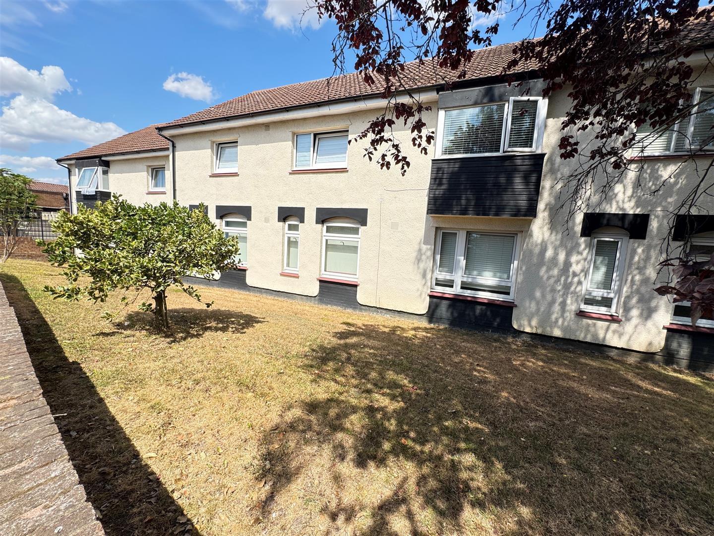 Uplands Park Road, Rayleigh Image 1