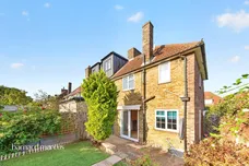 Dover House Road, Putney