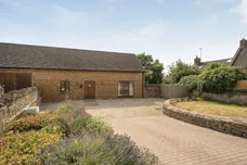 Burdrop, Nr Banbury, OX15 photo 1