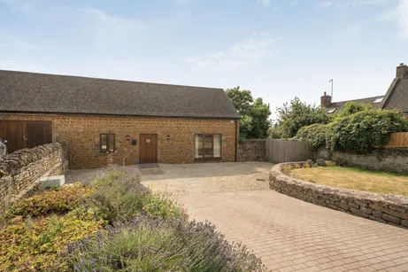 Burdrop, Nr Banbury, OX15