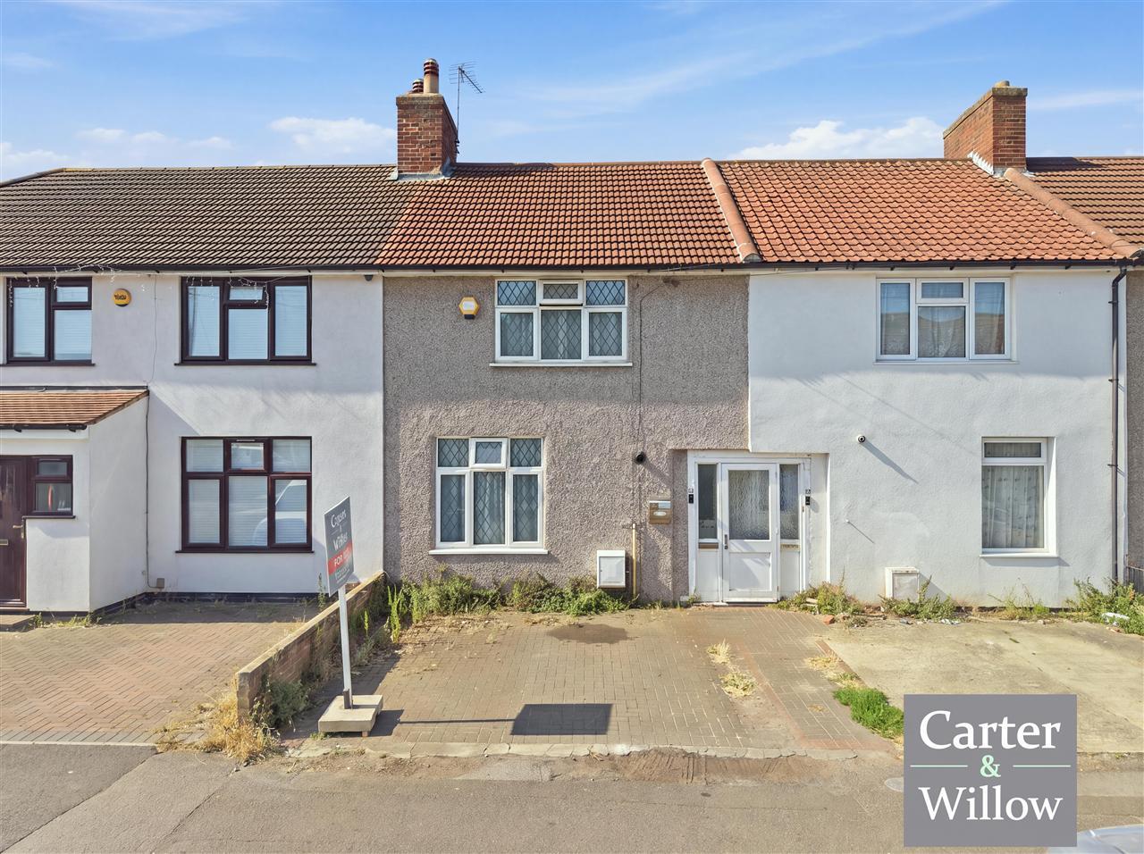 Fanshawe Crescent, Essex Image 2