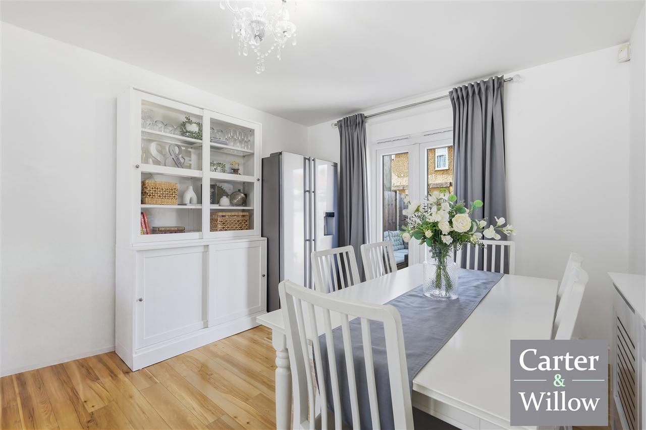 Fanshawe Crescent, Essex Image 6