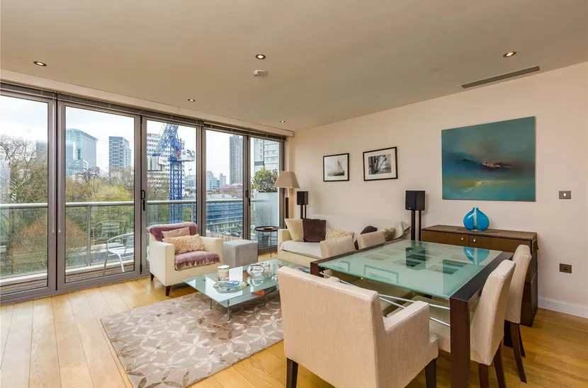 48 Featherstone Street, EC1Y
