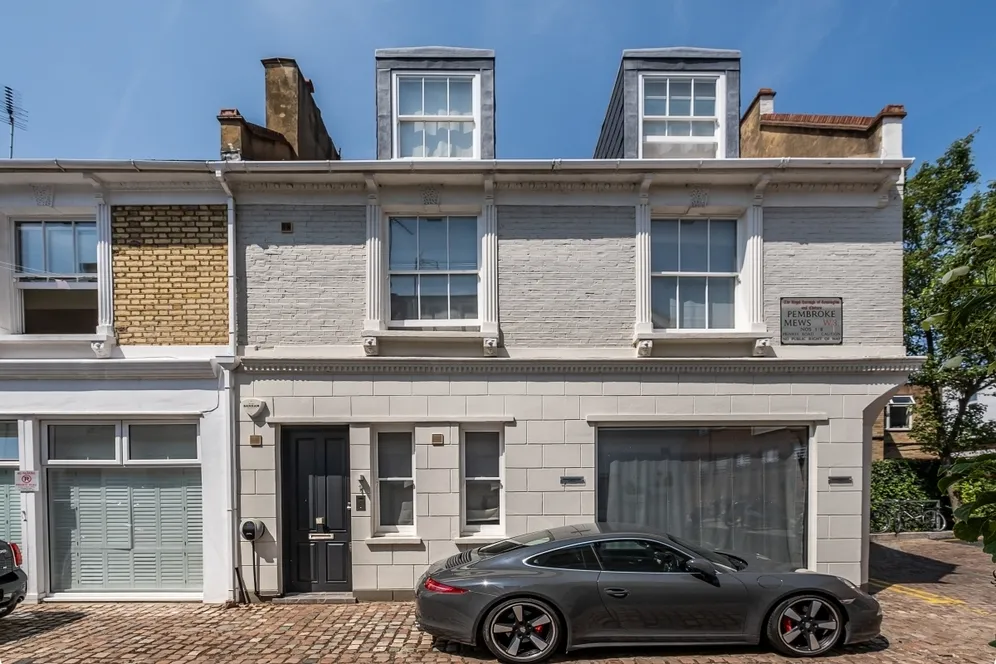 Pembroke Mews London W8 photo 2