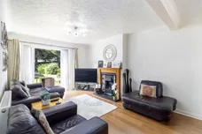 Binyon Crescent Stanmore HA7 photo 4