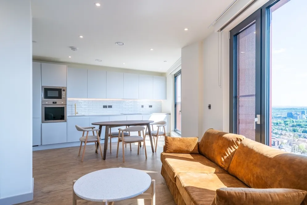 The Eades, 11 Selborne Road London E17 photo 3