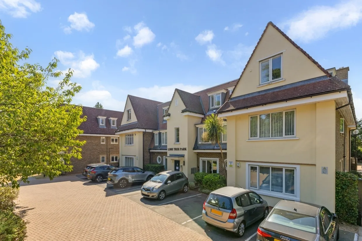 Blagdens Lane Southgate N14 photo 2