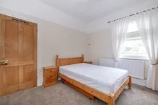 Brightwell Crescent London SW17 photo 8