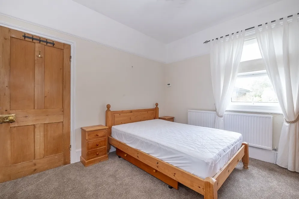 Brightwell Crescent London SW17 photo 8
