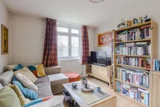 Strathdon Drive London SW17 photo 3